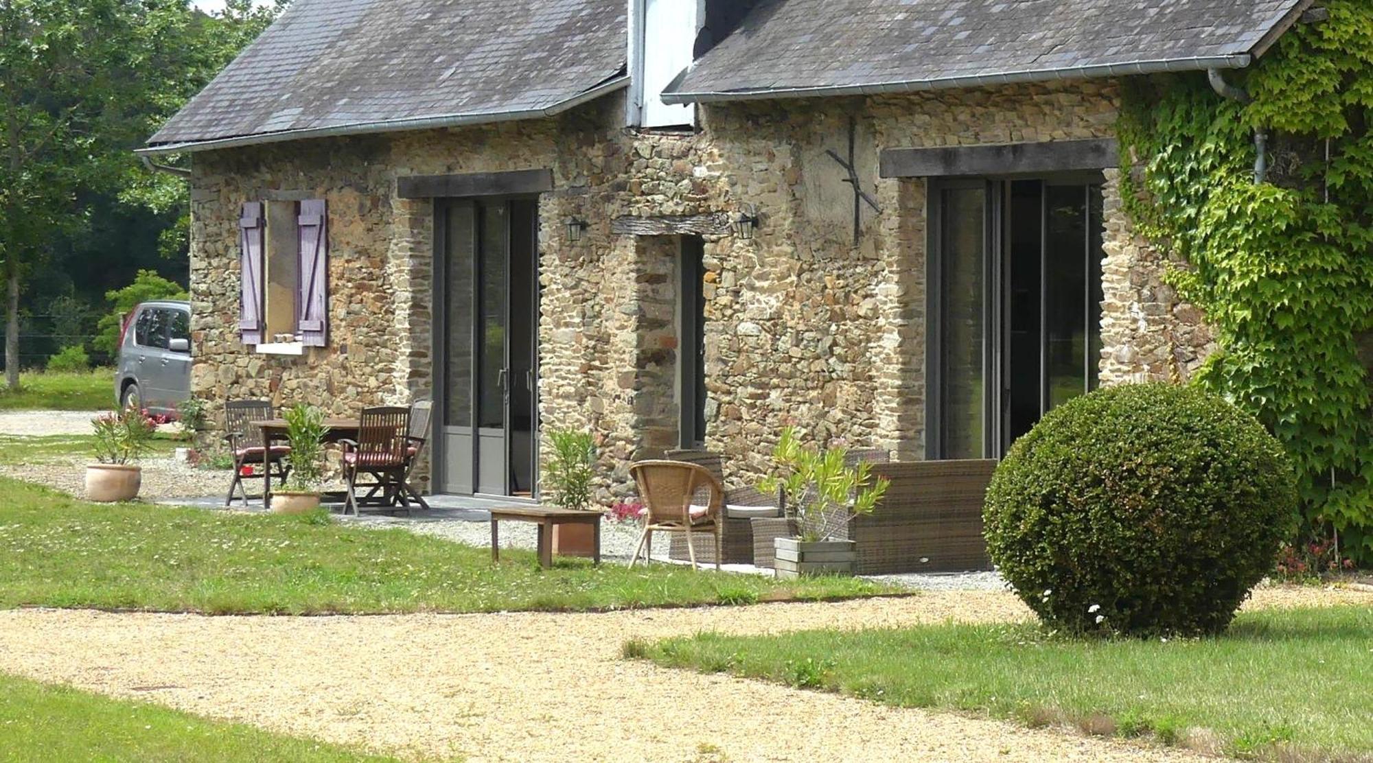 La Petite Lande Bed and Breakfast Ménil Exteriör bild