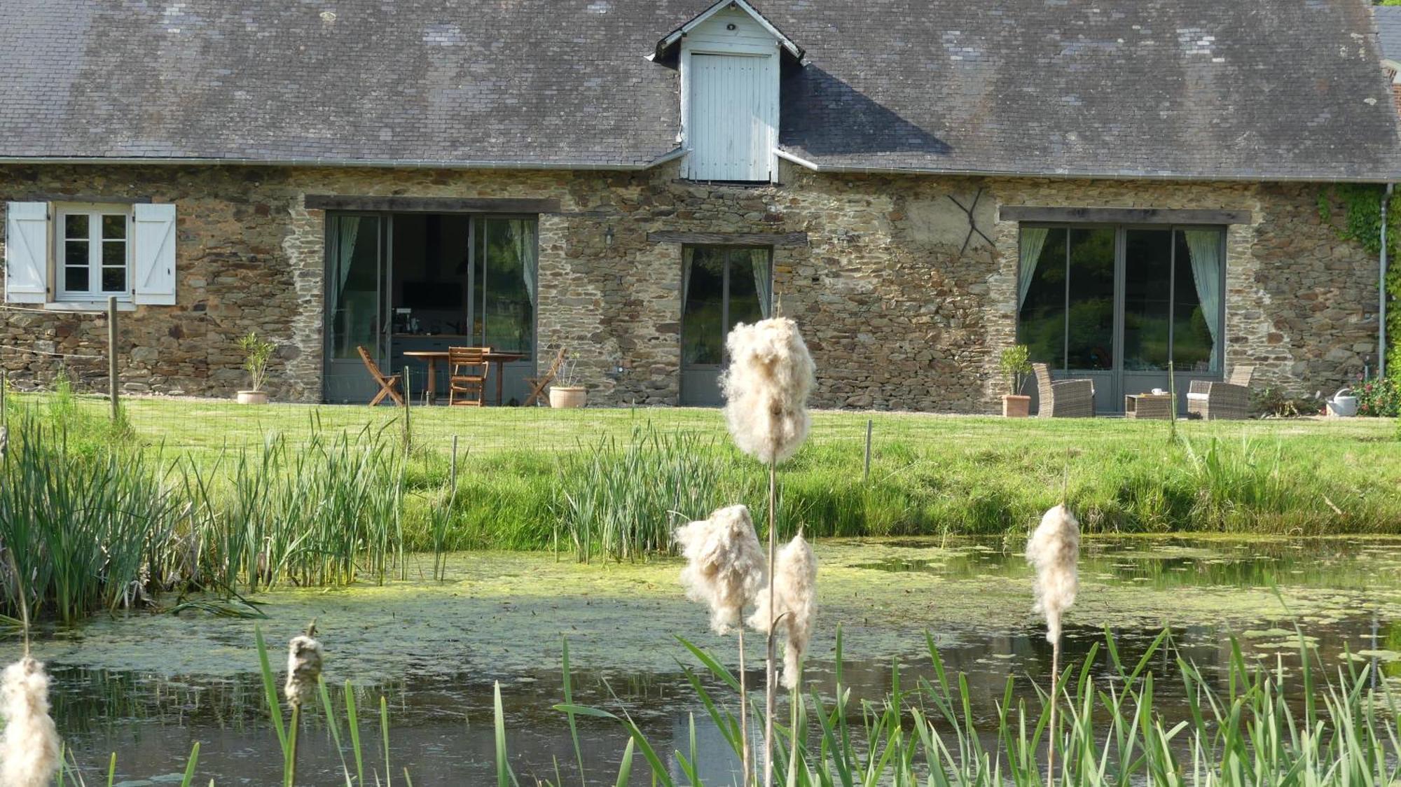 La Petite Lande Bed and Breakfast Ménil Exteriör bild