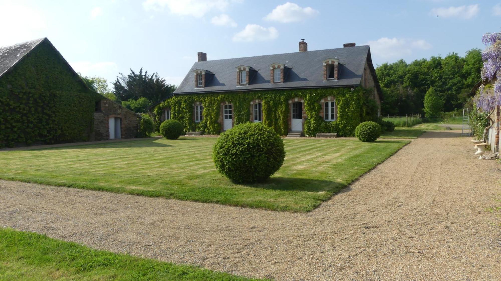 La Petite Lande Bed and Breakfast Ménil Exteriör bild